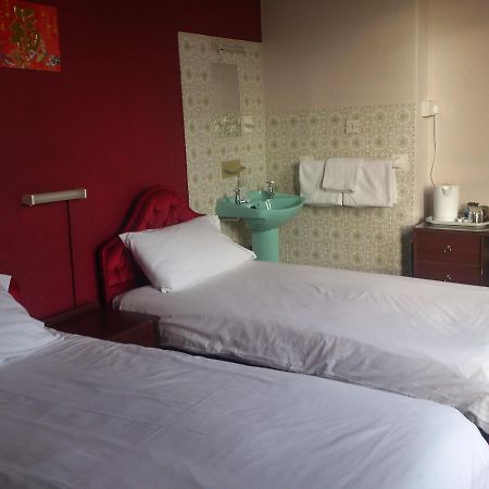 Elton Bank Hotel แมนเชสเตอร์ ภายนอก รูปภาพ